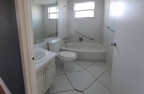 Kings Point Condo | 2 Bedroom Condo 436628 by Houzlet