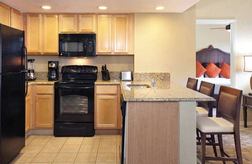 Survey Creek Condo | 2 Bedroom Condo, Kitchen, Sleeps 8, Pompano Beach, Wyndham Palm-Aire Resort!
