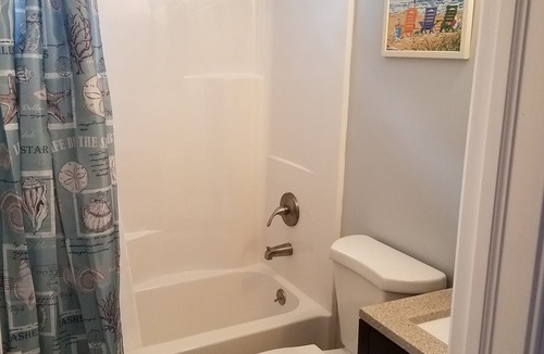 Villas House | 2 Bedroom , HOT TUB - DOG FRIENDLY -LGE PRIV FENCED YARD