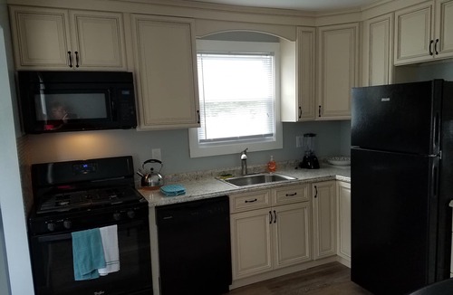 Villas House | 2 Bedroom , HOT TUB - DOG FRIENDLY -LGE PRIV FENCED YARD