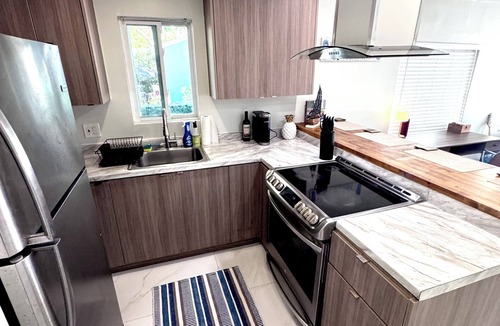 Dania Beach House | 2-bedroom house in enchanting Dania Beach with WiFi and 5 minutes from the Beach