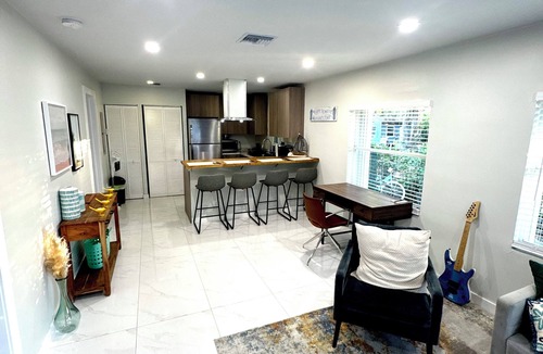 Dania Beach House | 2-bedroom house in enchanting Dania Beach with WiFi and 5 minutes from the Beach