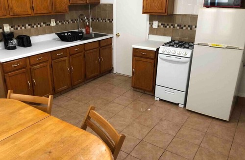 Perth Amboy Apartment | 2-bedroom house, near NYC bus/train, MetLife Stadium 35 minutes