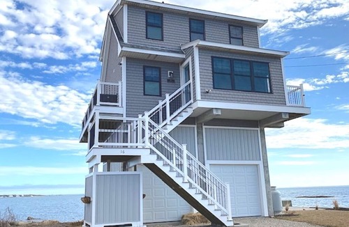 Wilburs Point House | 2-bedroom ocean-front Fairhaven home overlooking Buzzards Bay
