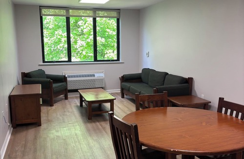 Caldwell Apartment | 2-bedroom suite with AC in Caldwell