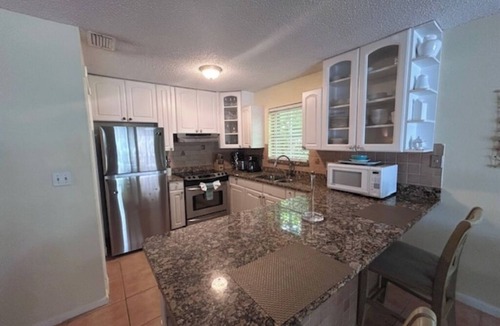 Highland Beach Villa | 2-bedroom villa just 6 minutes drive to Florida Atlantic University
