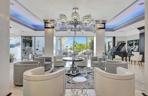 Bermuda Riviera Apartment | 2 Beds and a beach - Ocean Front