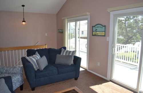 Stone Harbor House | 2 blocks to the beach, short walk to downtown shopping, restaurant and entertainment, 1/2 block to the municipal fishing pier which is well maintained and lit for nighttime fishing. Large Deck, Cleaning Included. 4 off street parking spaces.