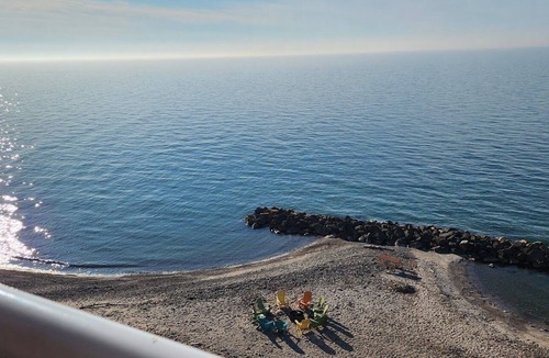 Geneva-on-the-Lake Condo | 2-BR/2BA Lakefront Condo-private beach/indoor pool-rent 3 get 4th free -ask!