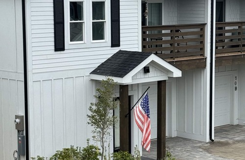 Corolla Light Condo | “2 Impulsive” Luxury Condo Steps from the beach in the Beach Club at Whalehead