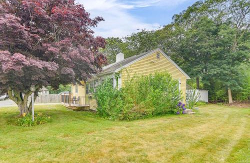Hyannis House | < 2 Mi to Beach: Cozy Cottage w/Patio on Cape Cod