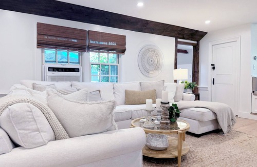 Harwich Center House | 2 Mi to Beach + Ferry to Nantucket + Exposed Beams, Near Wychmere Beach Club