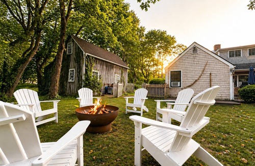 Harwich Center House | 2 Mi to Beach + Ferry to Nantucket + Exposed Beams, Near Wychmere Beach Club