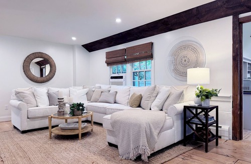 Harwich Center House | 2 Mi to Beach + Ferry to Nantucket + Exposed Beams, Near Wychmere Beach Club