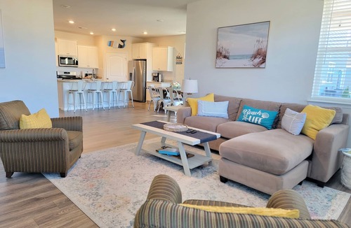 Ocean View House | 2+ miles to Bethany Beach- Spacious Family Home. Linens and towels included