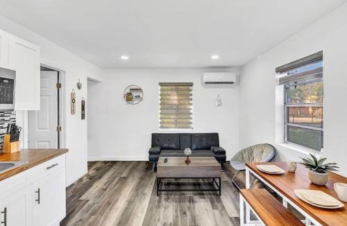 Little Ranches Apartment | 2 Queen Beds Hollywood Beach Vacation Hard Rock