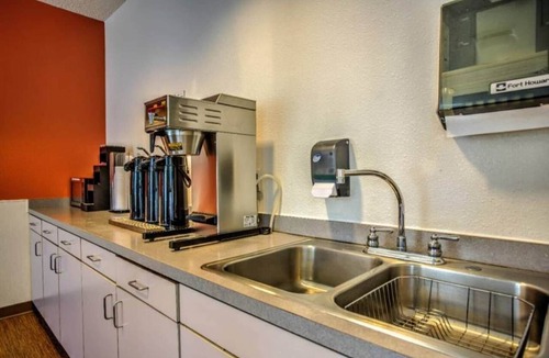 Grant Creek Apartment | 2 Queen Beds|NS|Mini Fridge