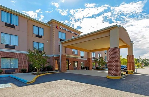 Cambridge Hotel | 2-Star Hotel ∙ Comfort Inn & Suites Cambridge
