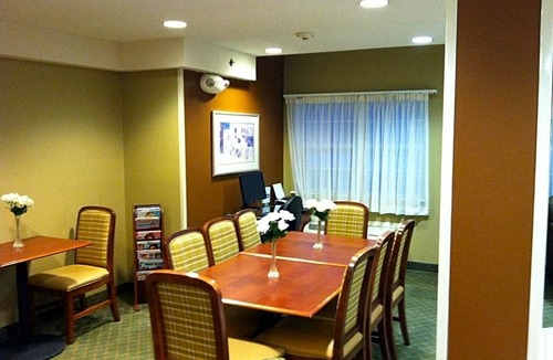 Dover Hotel | 2-Star Hotel ∙ Microtel Inn & Suites Dover by Wyndham