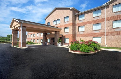 Pocomoke City Hotel | 2-Star Hotel ∙ Holiday Inn Express Pocomoke City, an IHG Hotel