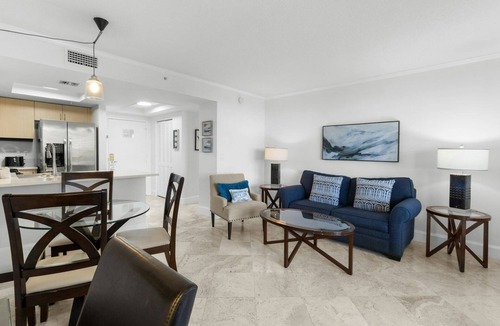 Coconut Grove Hotel | 2 Units | Deluxe 1BR Suite with Pool Access