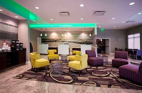 Northeast Virginia Beach Hotel | 2-Star Hotel ∙ La Quinta by Wyndham Virginia Beach