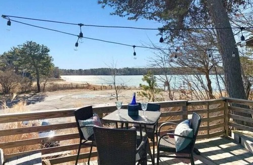 South Dennis Cottage | 2 Waterfront Cottages - 3 & 2 BR - on Follins Pond