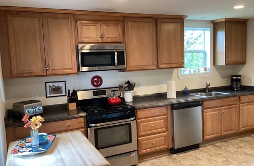Fishers Hill House | 200-Acre Shenandoah River Retreat 1-Mile River Kayaks Stunning Views
