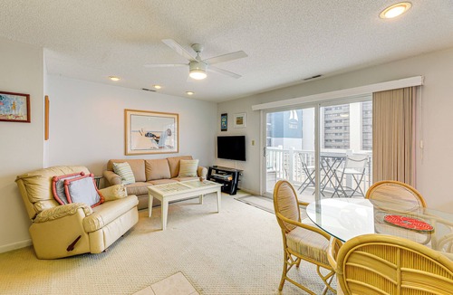 North Ocean City Condo | 200 Feet to Beach: Inviting Condo in Ocean City!