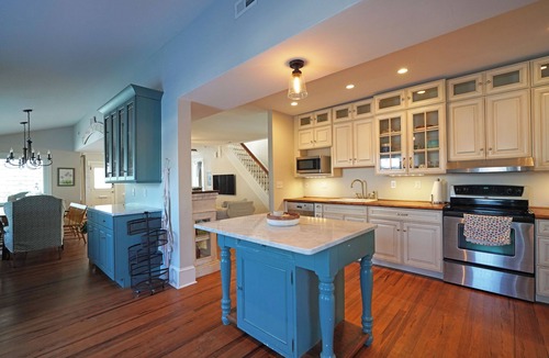 Lewes House | 208 E Savannah Road (7): 5 BR, 4 BA House in Lewes, Sleeps 10