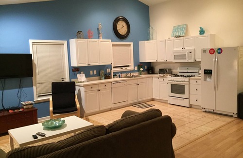 Wildwood Condo | 220 E Poplar Now Booking Senior Weeks at New Rates