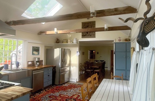 Truro House | 25% off 2026 6 en-suite, pets, Nat.Seashore, privacy, views, all linens, ADA.
