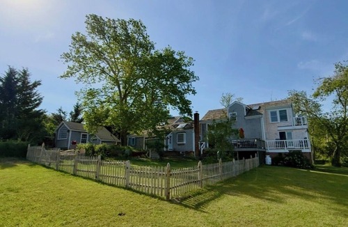 Truro House | 25% off 2026 6 en-suite, pets, Nat.Seashore, privacy, views, all linens, ADA.