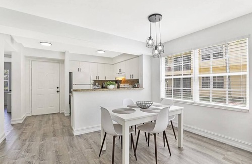 Mission Bay Apartment | 260A - Boca Retreat w/Pool, Parking, Near Evert Tennis & Shops