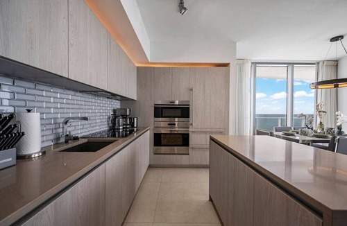 Hollywood South Central Beach Apartment | ✨ 27th-Floor Oceanfront Luxury | Corner Unit @ Lyfe (ex Hyde) | Unmatched Views + Resort Perks