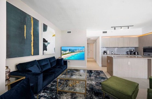 Hollywood South Central Beach Apartment | ✨ 27th-Floor Oceanfront Luxury | Corner Unit @ Lyfe (ex Hyde) | Unmatched Views + Resort Perks