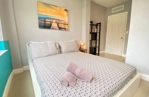 West Little Havana House | 2820Sw13 st#2 33145 · 420 friendly Central Miami Home Near So Bch/Airpor