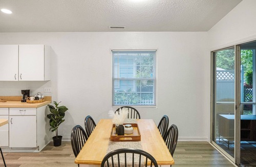 West Ocean City House | 2BR 2BA Townhome w/screened porch in West OC