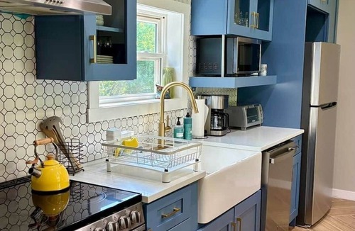 Lanesville Apartment | 2BR Barnhouse Loft Near Diamond Notch Falls