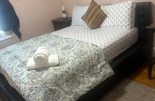 Pawtucket Apartment | 2BR-Free parking, Near Gillette & Providence-I-95