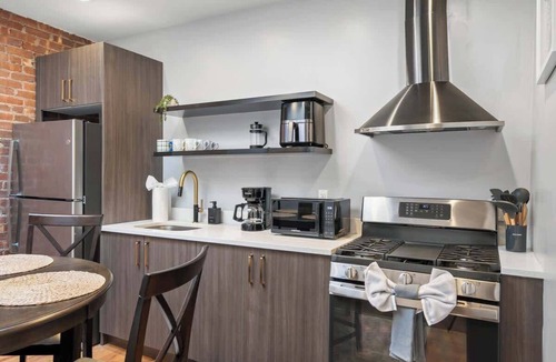 The Heights Apartment | 2BR w/Patio Metlife Stay | Near NYC, Views & PATH