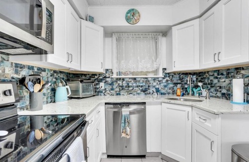 Seaside Heights House | 2BR with Ocean Views Washer-Dryer, Free Parking