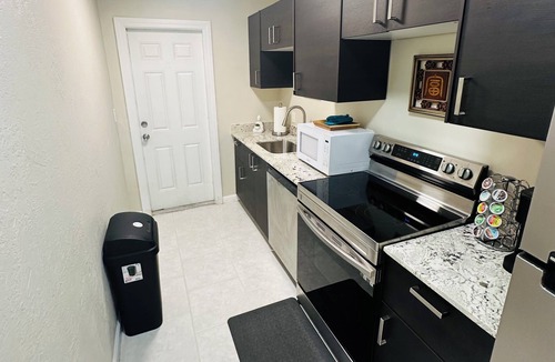 Middle River Terrace Apartment | 2Elite Guest Stay