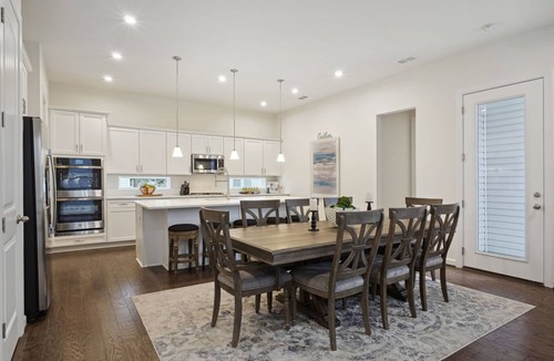 Frankford House | <2miles from Bethany Beach w/access to Community Pool; Large families welcome!