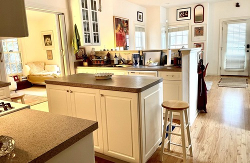 West Cape May House | 3 bdrm home with lots of space, 30 min walk through Nature Conservancy to beach