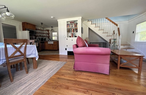 East Orleans House | 3 bed 3/10 mi to Mill Pond and Nauset Inlet
