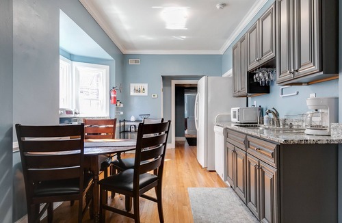 Museum District House | 3-Bed Grace Street Getaway in Museum District