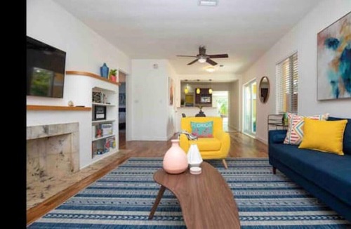 South Lake House | 3 Bed house with pool in Hollywood