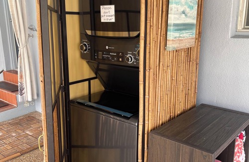 Deerfield Beach House | 3 Bedroom, 2 Bathroom home just 2 blocks from the beach. King bed !