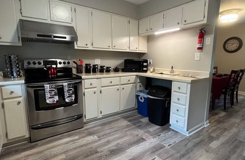 Williamsburg Apartment | 3 Bedroom, 2 Bath Apartment Near Colonial Williamsburg & Busch Gardens
